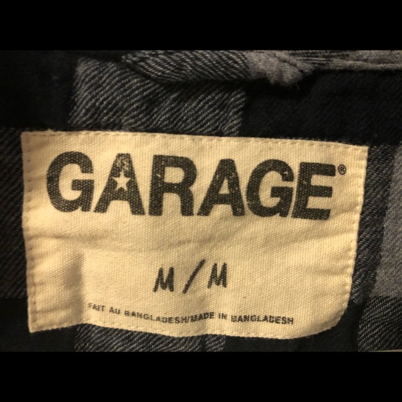 Plaid shirt with hood - Picture 2 of 3